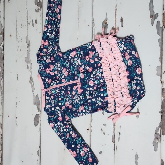 Ruffle butts 6-12m bundle bathing suit/sun suit - Picture 3 of 7